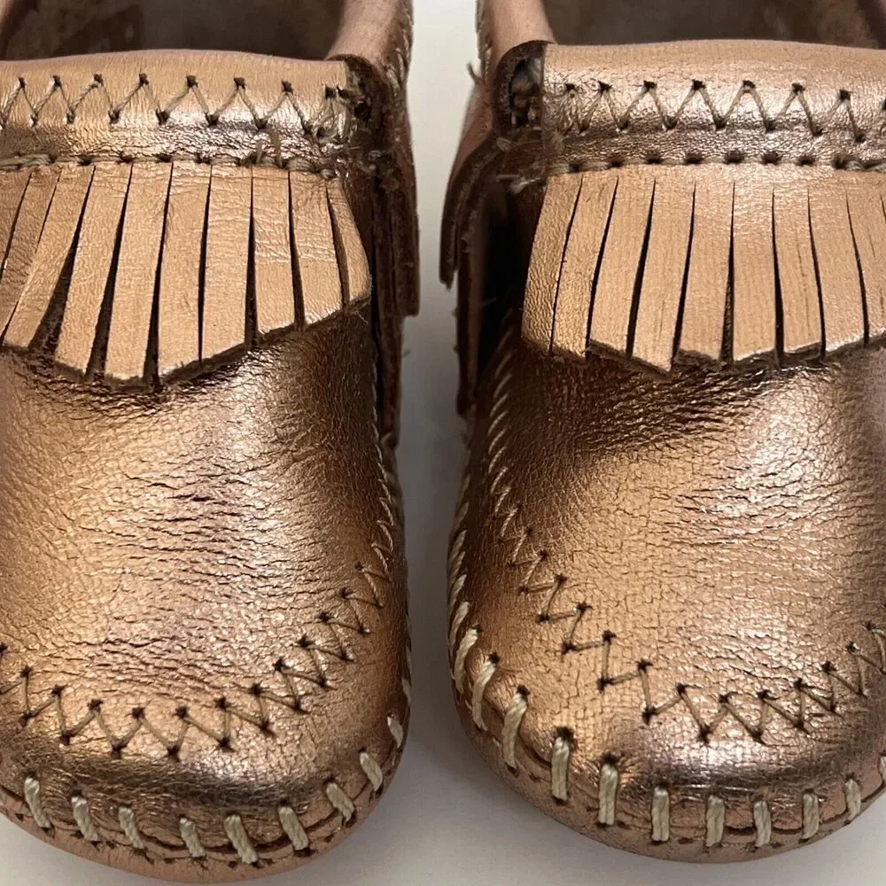 NIB Minnetonka Alex Infants Slip On Leather Moccasins Rose Gold Size 2 NEW 6-9 M